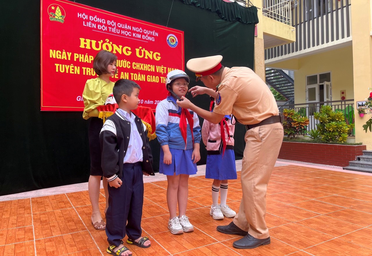 Công an quận Ngô Quyền: Giữ ổn định tình hình trật tự an toàn giao thông trên địa bàn 